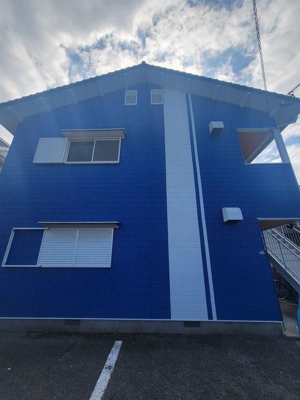 福岡市西区福重２丁目のアパートの外観