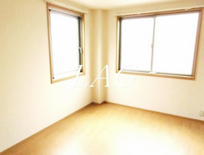 【居間・リビング】 | ＳＡＫＵＲＡレジデンス | 洋室のお部屋です。