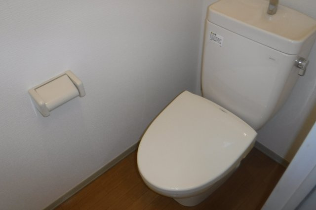 川崎市中原区木月伊勢町のアパートのトイレ|他のお部屋の参考写真です。