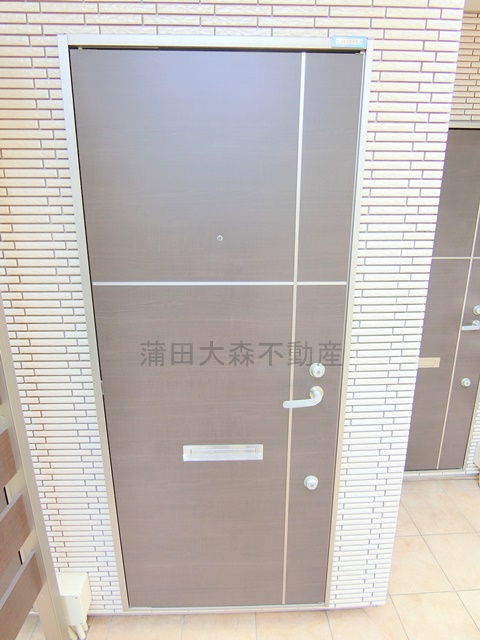 シャルールの玄関