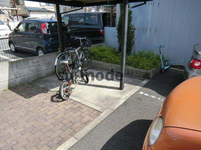 ローズ・ビレッジの周辺