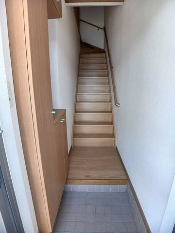 ノーブル飛鳥Ｂの玄関