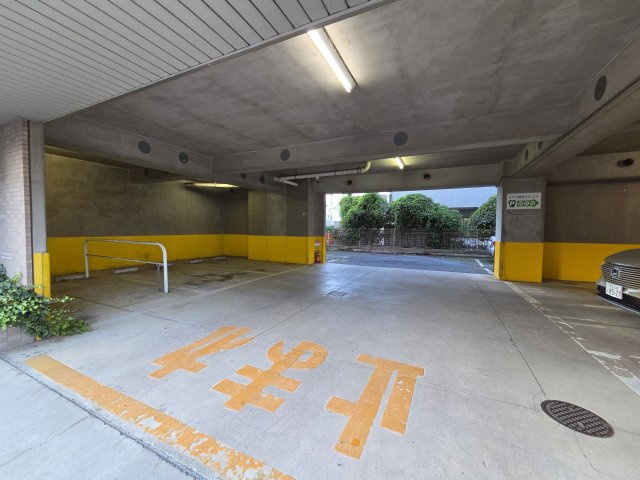 パストラルハイムの駐車場