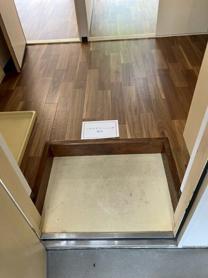 【玄関】 | 佐野宝マンション | 落ち着いた玄関です