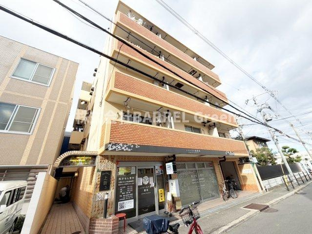 ハイツ上新第三西淡路