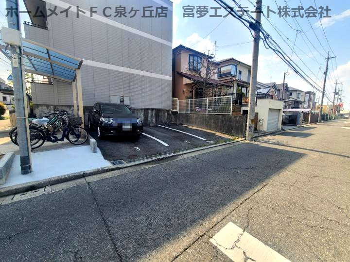 YF深阪の駐車場