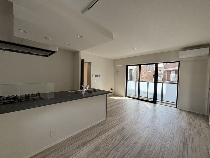 福岡市早良区西新７丁目の賃貸マンションの居間・リビング