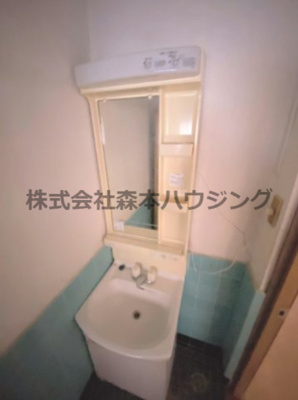 【独立洗面台】 | 　四條畷市中野新町11テラスハウス | 使いやすい独立洗面台です