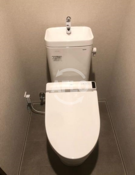 クレヴィアタワー御堂筋本町のトイレ|クレヴィアタワー御堂筋本町　温水洗浄便座
