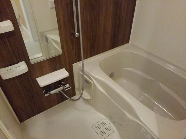 クレシア横浜山手の浴室