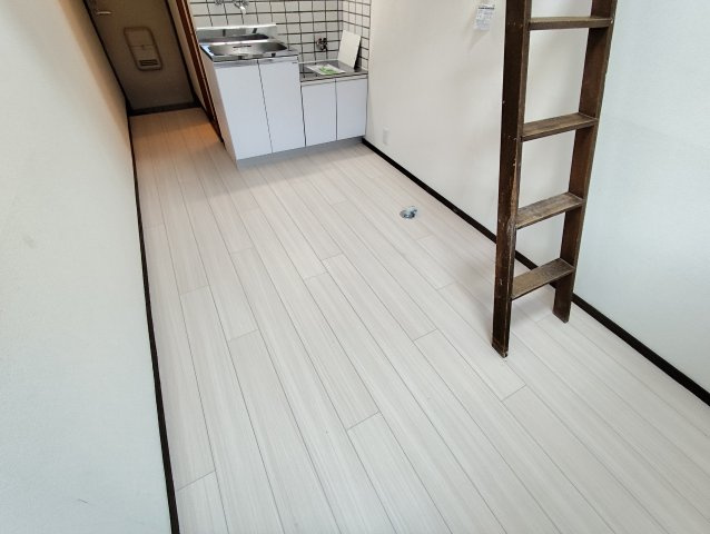 リブレ西新小岩の居間・リビング