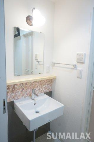 熊本市東区下南部２丁目の賃貸マンションの独立洗面台