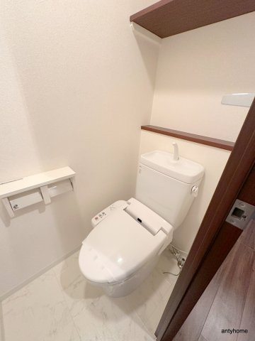 レジデンス本町　仲介手数料無料のトイレ