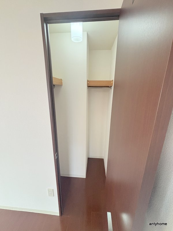 レジデンス本町　仲介手数料無料の収納