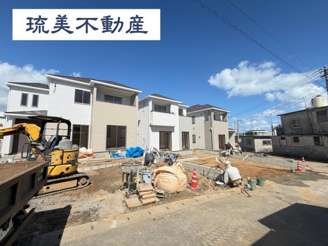 うるま市勝連平安名469番（全3棟）