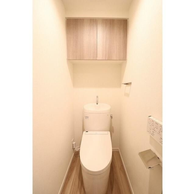 ＡＩＦＬＡＴ中目黒のトイレ|ゆったりとした空間のトイレです