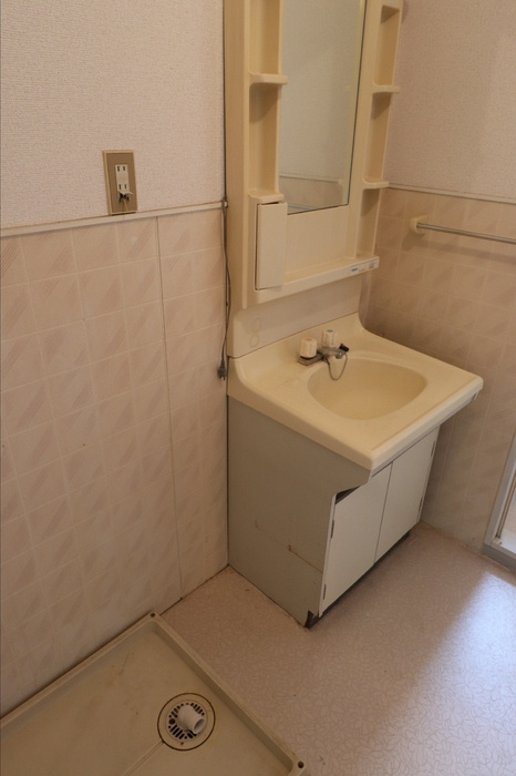 レヂデンスⅡ【キャッシュバック対象】の独立洗面台|独立洗面化粧台が付いています