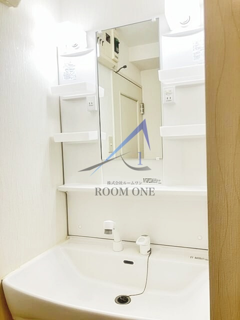 ハイブリッジクリニックマンションの洗面所|洗面台です。