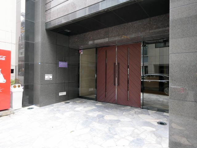 S‐RESIDENCE　Hommachi　Marksのエントランス