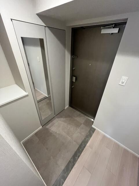 スプランディッド上野Ｎｏｒｔｈ(スプランディッドウエノノース)の玄関