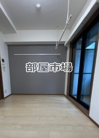 HY's　上野入谷の居間・リビング