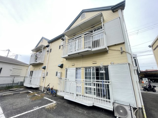 寝屋川市高柳２丁目の賃貸マンションの外観