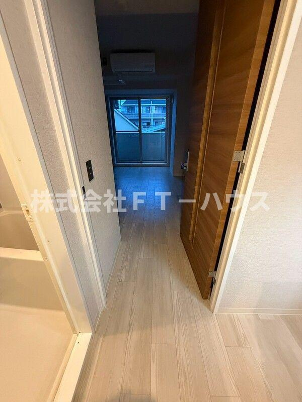 フロンティアテラス行徳の玄関