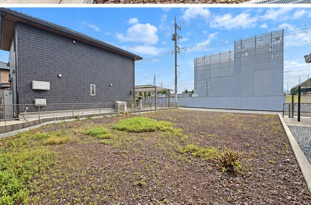 売土地　富士市柳島（新富士駅南区画整理地内）　173.72㎡（52.55坪）の前面道路含む現地写真