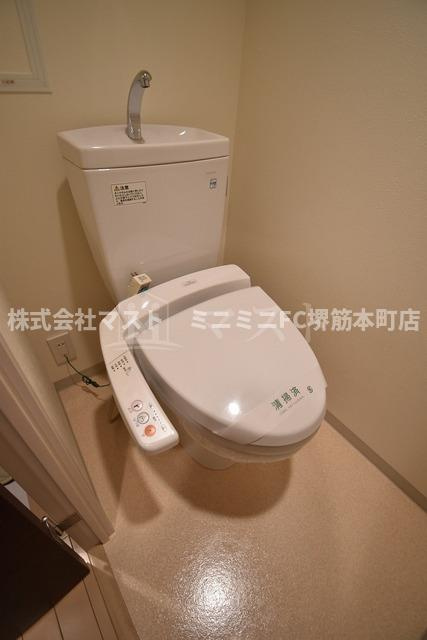 大阪市中央区徳井町２丁目の賃貸マンションのトイレ