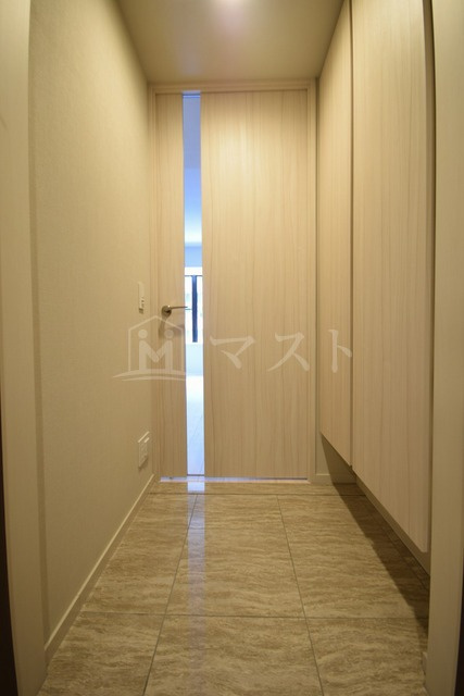 大阪市中央区瓦町３丁目の賃貸マンションの玄関