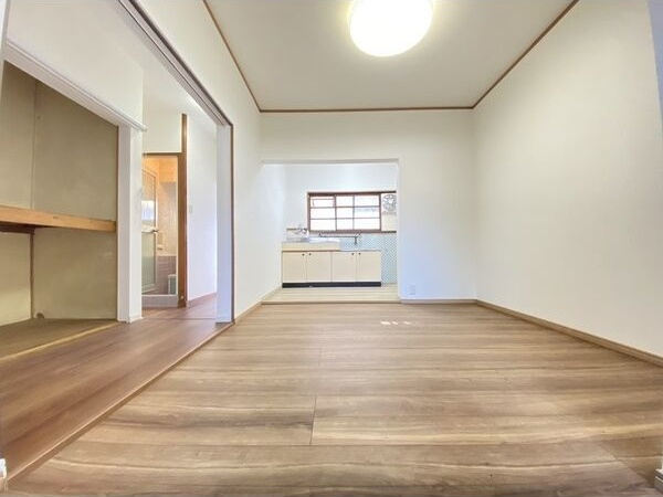 【居間・リビング】 | 磯上町平屋⑤