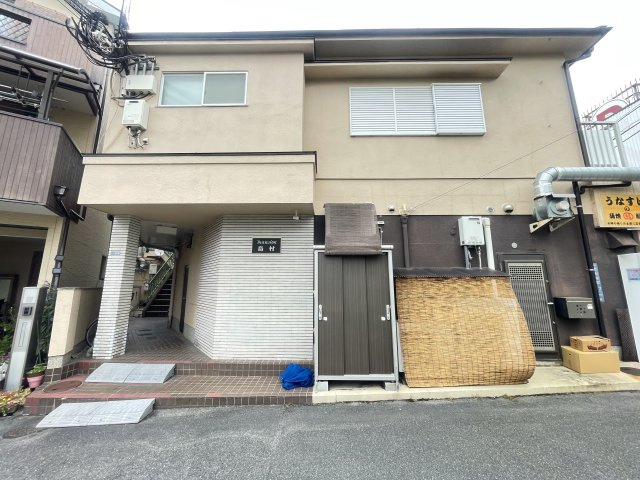 寝屋川市北大利町の賃貸マンションの外観