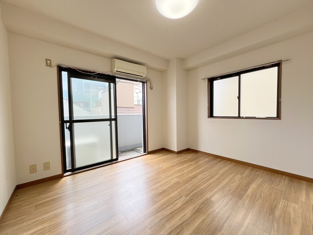 世田谷区上馬１丁目の賃貸マンションの居間・リビング|★フローリングのお部屋です★