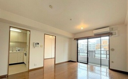 ライオンズマンション渋谷道玄坂の居間・リビング