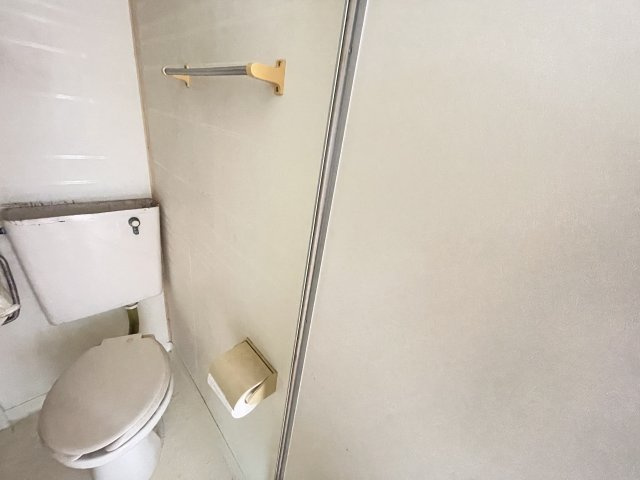 寝屋川市八坂町の賃貸マンションのトイレ