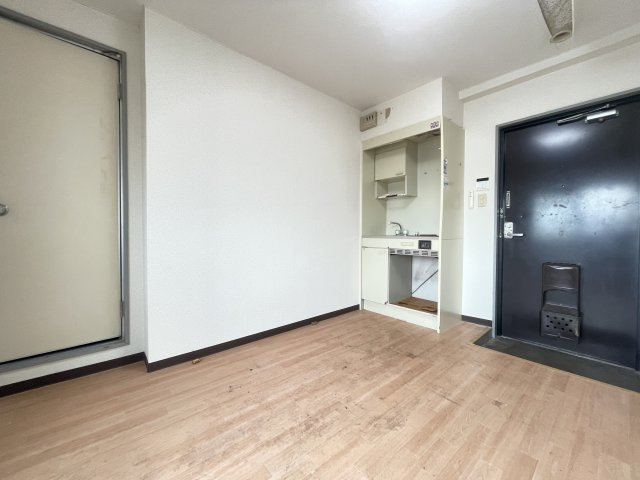 寝屋川市八坂町の賃貸マンションの内装