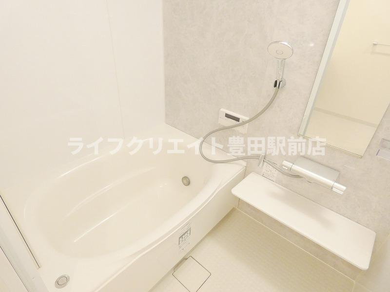 マイコート日野新町の浴室