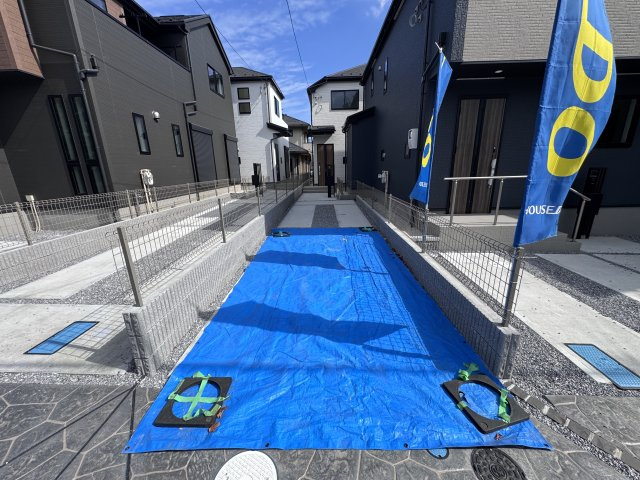 流山市向小金４丁目新築戸建【向小金小学校：9分】の駐車場|3号棟駐車スペース・縦列2台駐車可