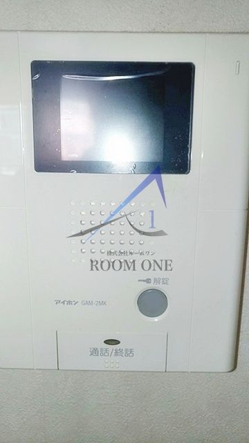 ジュネ三軒茶屋 のセキュリティ|モニター付インターホンです。