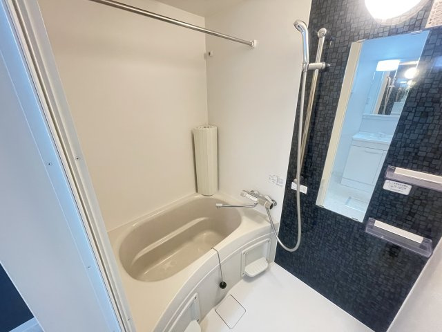 寝屋川市池田新町のアパートの浴室