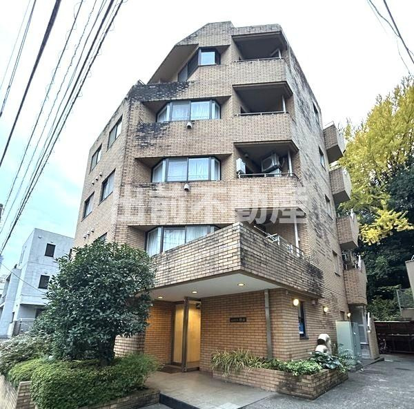 ヒルサイド白山の外観