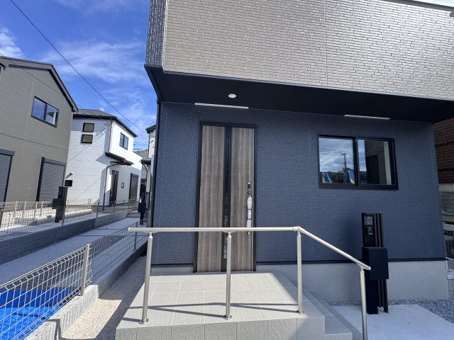 流山市向小金４丁目新築戸建【向小金小学校：9分】のエントランス|エントランス