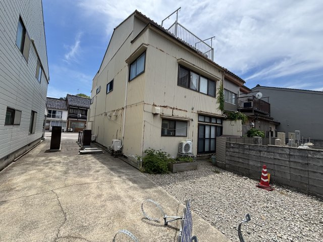 金沢市森山の外観