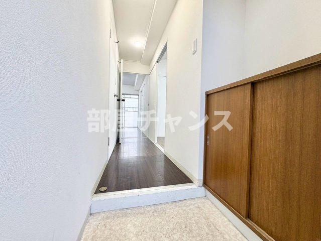 新丸の内ビルの玄関