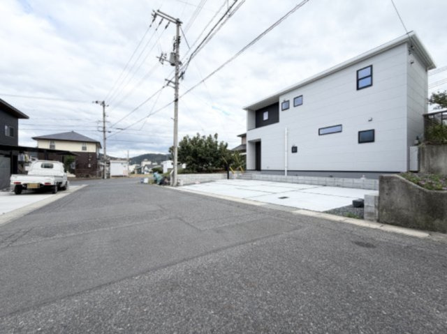 【前面道路含む現地写真】 | リーブルガーデン児島小川町 (全1棟)