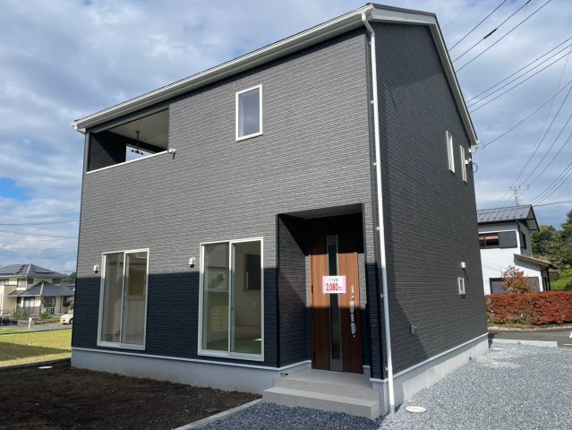 【外観】 | 高崎市吉井町神保　新築１号棟　ガレージが作れる広さ
