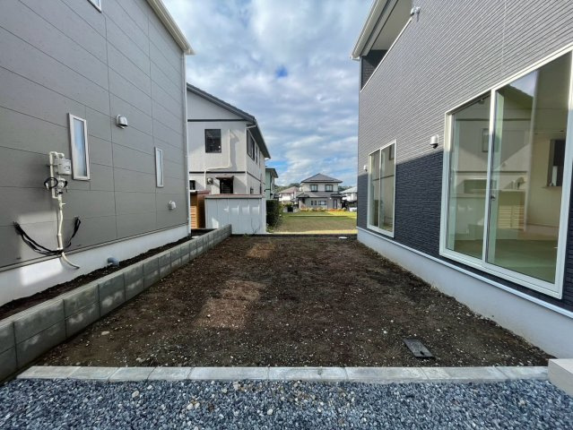 【庭】 | 高崎市吉井町神保　新築１号棟　ガレージが作れる広さ