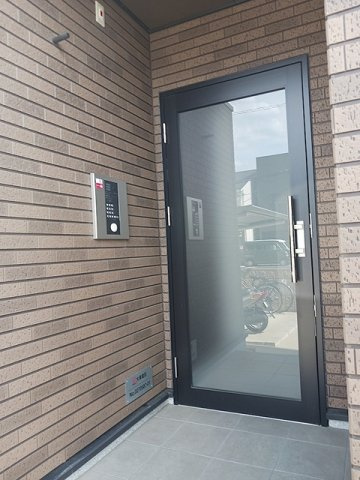 京楽　ＫＹＯＲＡＫＵのエントランス