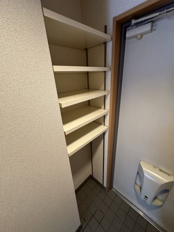 グローリ栄町の収納