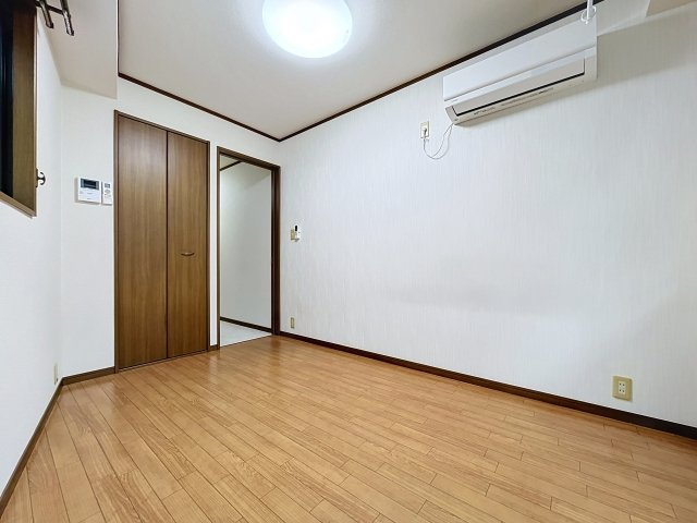 ドリームズの洋室